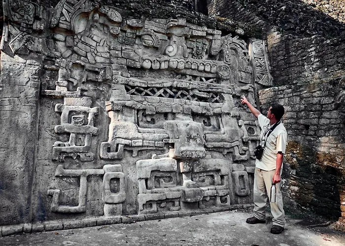 Pool Villa: Blancaneaux Lodge By Francis Ford Coppola