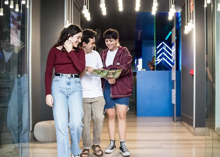 Pet Friendly hotel: River Hostel