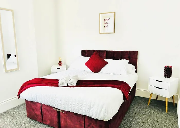 Pet Friendly hotel: Hudson Road