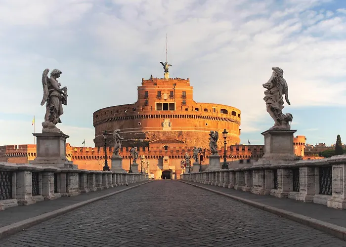 Family Hotel: King'S Place