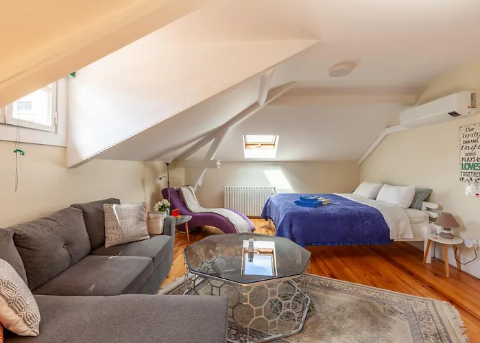 Pet Friendly hotel: Sky Accommodations Studio