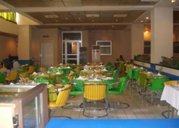 Guest house: Agura Hotel