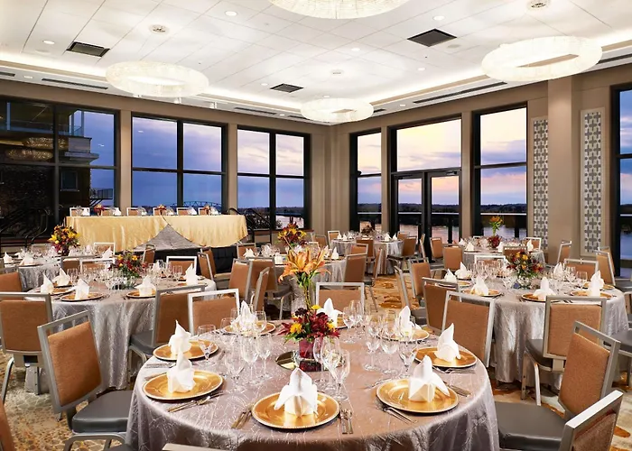 The Merrill Hotel & Conference Center, Muscatine, A Tribute Portfolio Hotel
