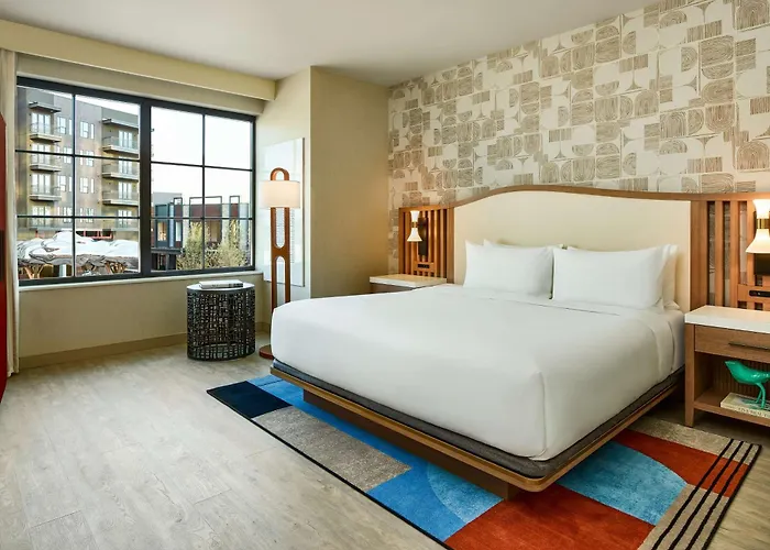 Lively Hotel On Oak Oklahoma City, Tapestry By Hilton