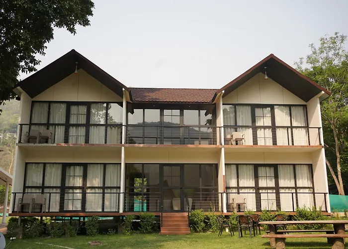 Welcomheritage Tarangi Ramganga Resort