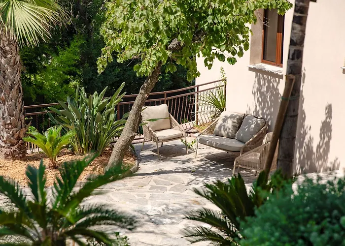 Hôtel avec vue: Tinah Saint-Tropez