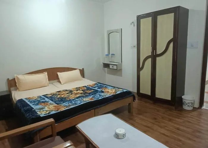 Hotel O Kohsheen Guest House