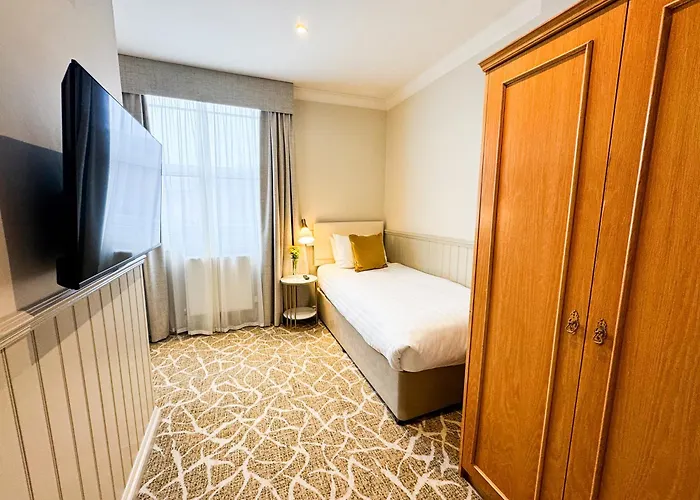 4 star hotel: The Hermitage Hotel - Oceana Collection