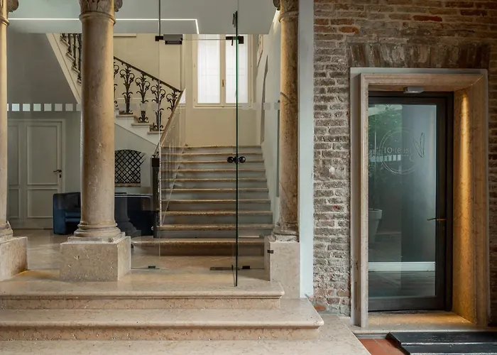 Maxxim Hotel & Loft
