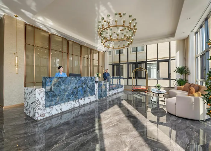 Gold Phuc Resort Inside Longvien Golf
