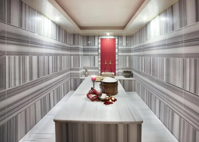  Great Fortune & Spa