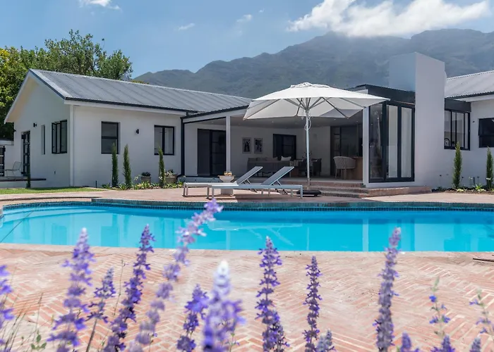 Maison La Bruyere, 8P - Heated Pool, Airco & Hottub