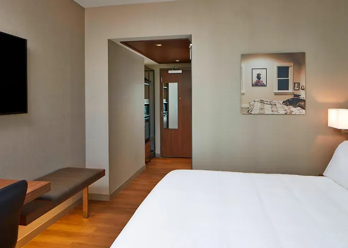 Ac Hotel By Marriott Seattle Bellevue/Downtown