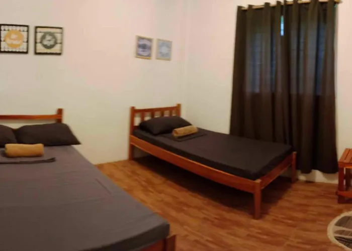 Hostel: Lazy Juan Beach House Nacpan