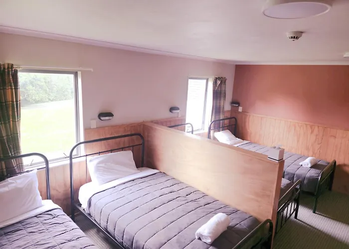 Family Hotel: Waitomo Village Chalets Home Of Kiwipaka