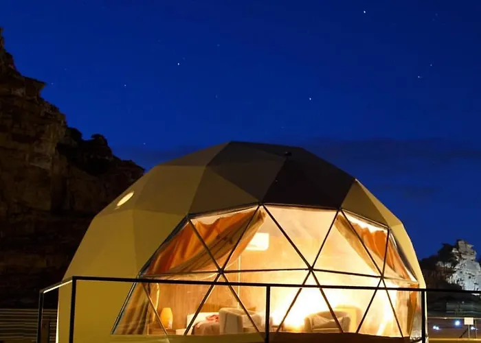 Lawrence Luxury Camp