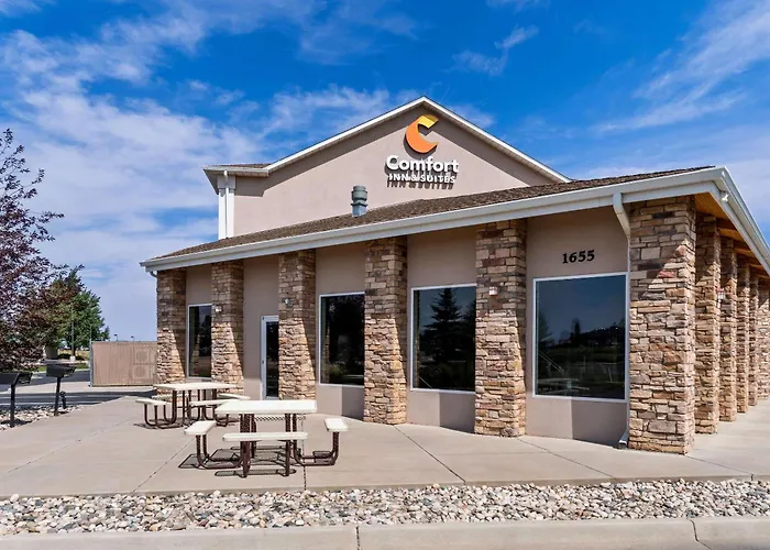 Comfort Inn & Suites Near University Of Wyoming