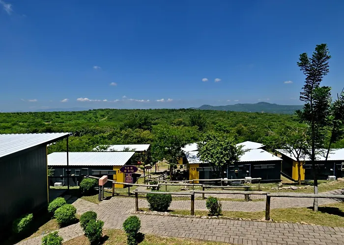 Cheap hotel: Sleepover Kmia