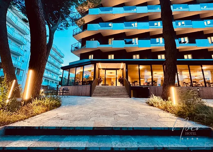 Hotel Noir - Free Brunch & Breakfast Until 13-00 - Vicinissimi A Mirabilandia