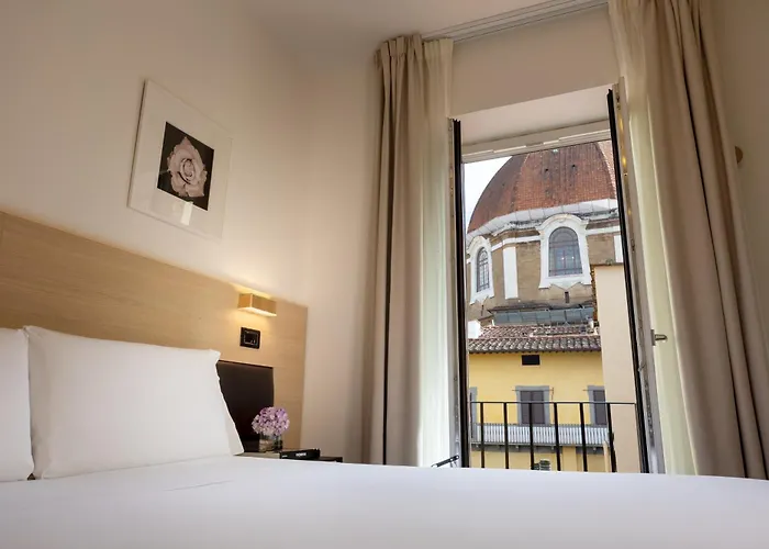 Сity center hotels Globus Urban