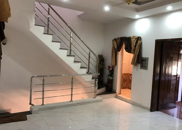 Lodging Paragon City Lahore