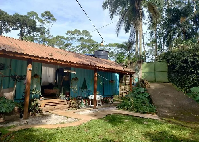 Casa Container na mata atlântica