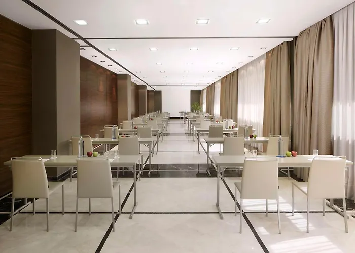 Hotel mit Pool: Nh Madrid Ribera Del Manzanares