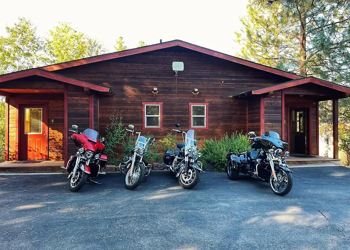 Chewuch Inn & Cabins