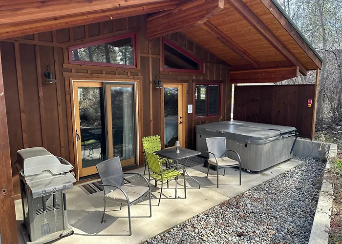 Chewuch Inn & Cabins