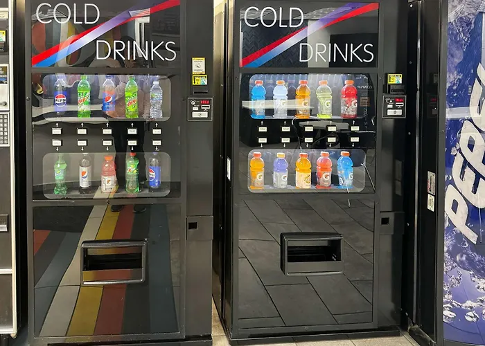 Hotel near College: Motel 6-Oshkosh, Wi