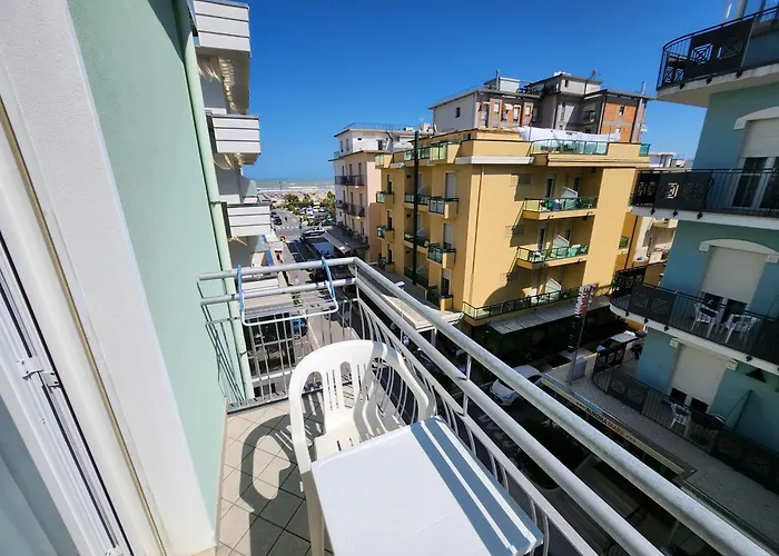 Hotel sulla spiaggia: Alevon Hotel