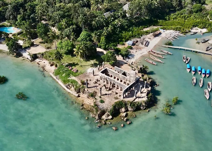 Mangrove Lodge