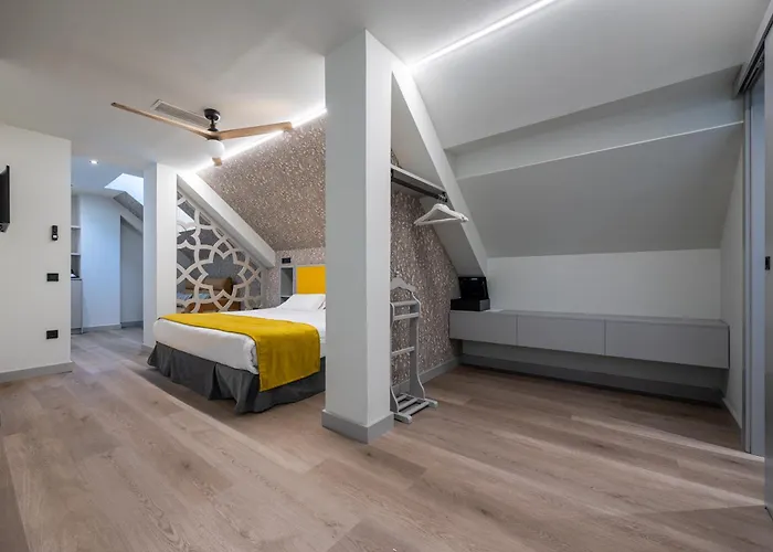 Atarazanas Malaga Boutique Hotel