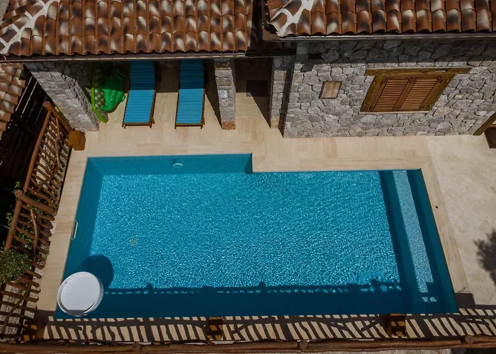 Vacation homes Carevic Resort & s