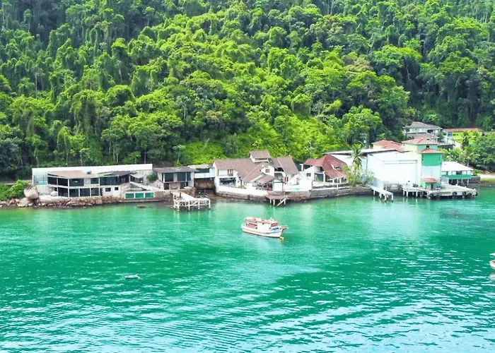 1819 Marine Hotel