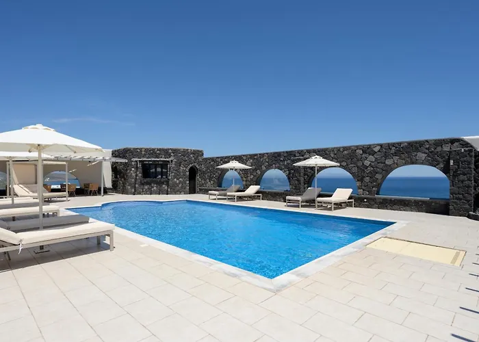 Hôtel 4 étoiles: Agia Irini