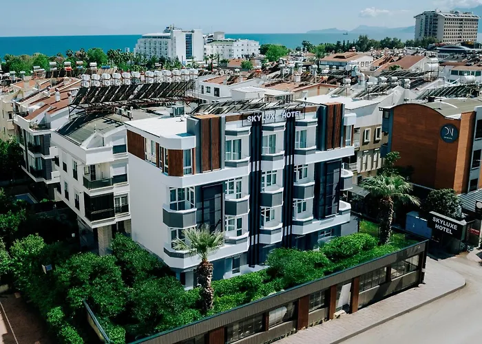 Hotel 5 Estrellas Sky Luxe Konyaalti