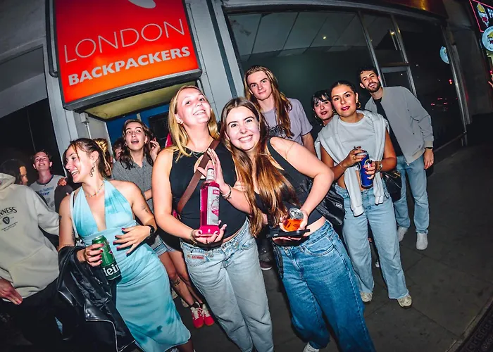 The Hostels London Backpackers Youth 18 - 35 Years Old Only