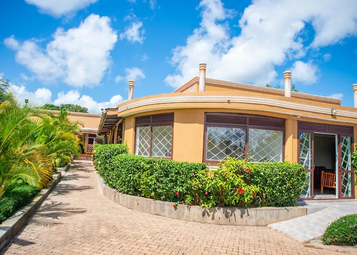 African Roots Guesthouse Entebbe