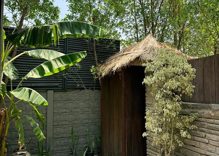 Resort: The Bali House