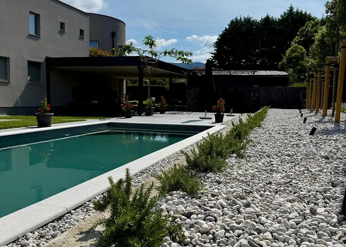 Dam Boutique Hotel & Restaurant