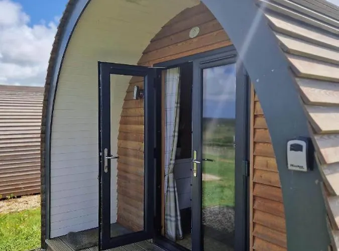 Campsite: Travellers Rest Glamping Pods & Shepherds Hut