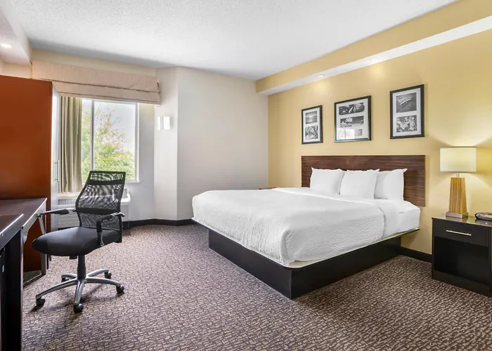 Sleep Inn & Suites At Concord Mills