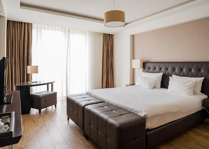 Homaris West Side (Adults Only)