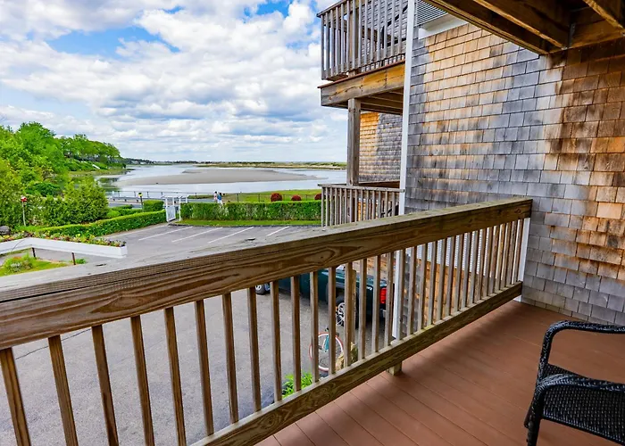 Aspinquid Resort