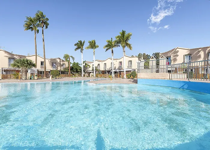 Villetta Green Oasis Club