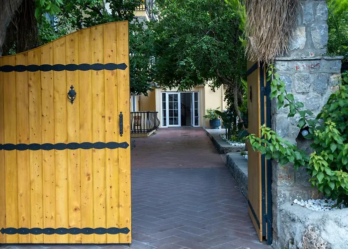 Guenes Boutique Hotel - Oludeniz