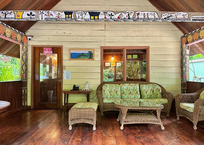 Family resorts Palau Carolines