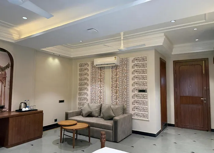 The Luxury Tiger At Lake Pichola