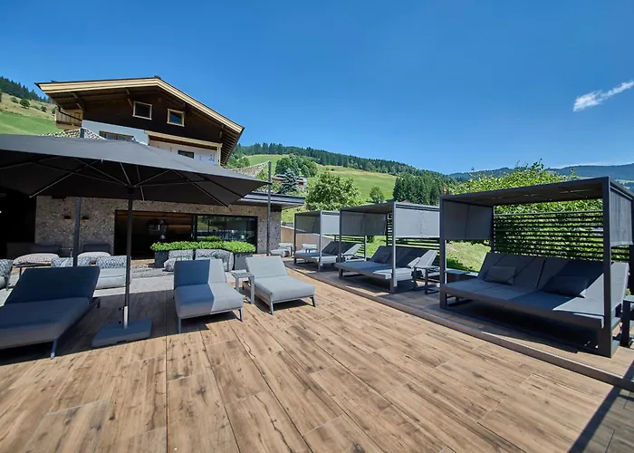  Poolhouse Boutique Lodge